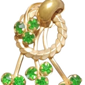 Elegant Gold and Green Gemstone Women's Jewelry Brooch Pendant Pin